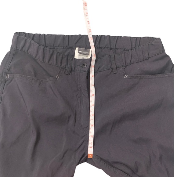 Mountain Equipment Women’s Size 14 Black Stretch Shorts with Button and Zipper - Picture 7 of 10